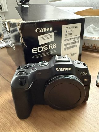 Canon EOS R8 Cámara Mirrorless