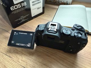Canon EOS R8 Cámara Mirrorless