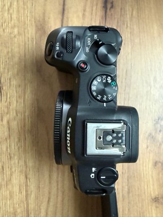 Canon EOS R8 Cámara Mirrorless