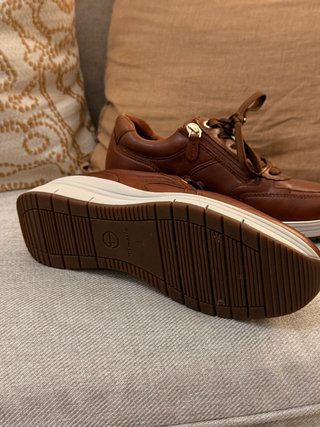 Zapatos nuevos Tamaris 38