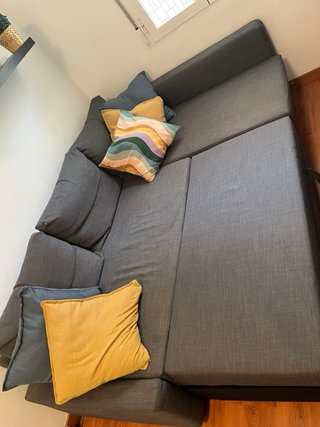 Sofá Cama Gris y Multicolor