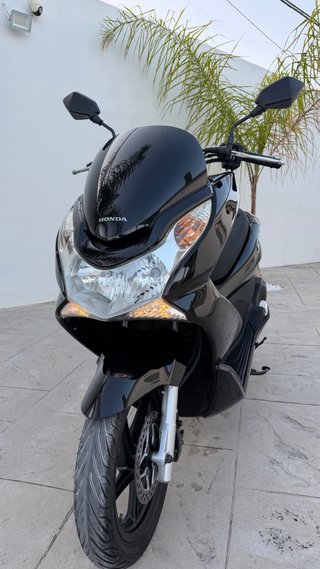 Honda PCX 125 Negra