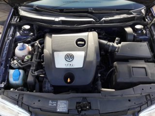 Volkswagen Golf 2003