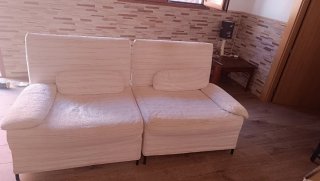 2 Sillones de tela beige y blanco
