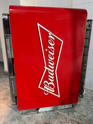 Nevera Budweiser Roja