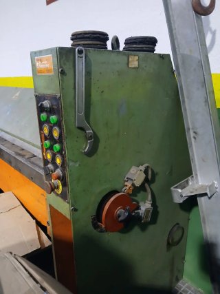 Plegadora de chapa industrial