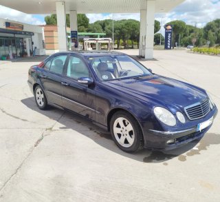 Mercedes-Benz E320 2006