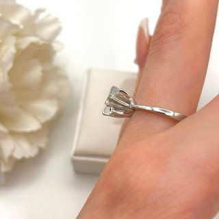 Anillo de oro 18kt con diamantes
