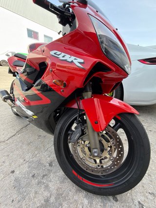Honda CBR600F4i 2001
