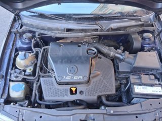 Volkswagen Golf 2004