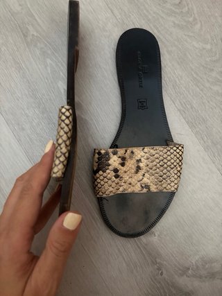 Chanclas Gloria Ortiz piel serpiente
