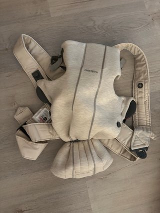 Mochila Portabebés BabyBjörn Mini sin estrenar