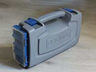 Dremel 300 con estuche y accesorios