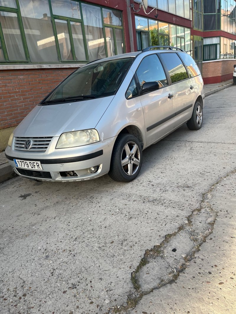 Volkswagen Sharan 2005 - foto 1