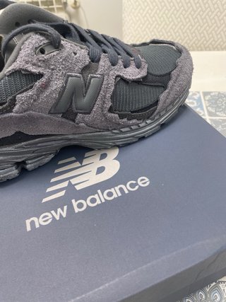 Zapatillas New Balance 2002R Talla 43