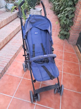Silla de paseo ligera Chicco azul