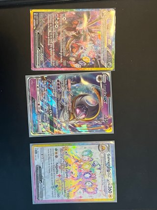 Cartas Pokémon antiguas y nuevas