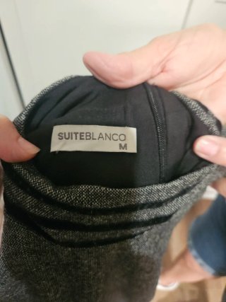 Vestido gris y negro sin mangas