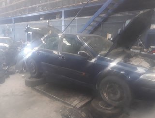 1534989 89023981 piloto tras der renault laguna ii
