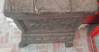 ANTIGUO ARCON O ARCA DE MADERA TALLADA BARROCO