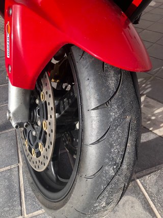 Honda CBR 600 RR 2005 Roja y Negra