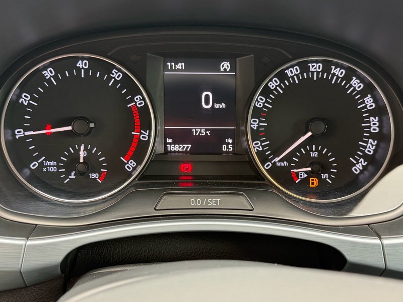 Škoda Fabia 1.0 TSI Ambition 2018, foto 17