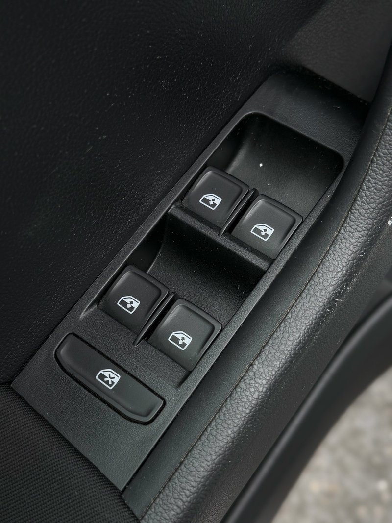 Škoda Fabia 1.0 TSI Ambition 2018, foto 27