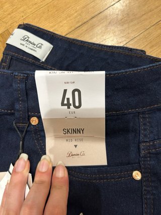 Pantalones vaqueros azul oscuro talla 40