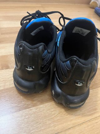 Nike TN Azules y Negras
