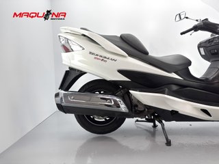 SUZUKI BURGMAN 400 2013 19458 kms.