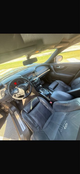Infiniti QX70 2016