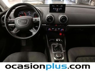 Audi A3 Sedan Attraction 1.6 TDI clean diesel 81 kW (110 CV)