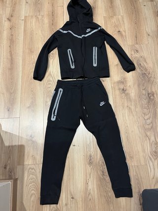 Conjunto Nike Tech Fleece Negro Talla M