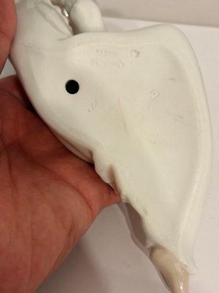 Figura NAO Lladró Niña Rezando 0298