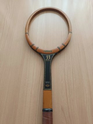Raqueta de madera Yamaha 33