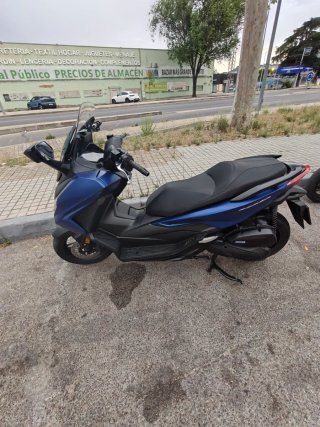 Honda Forza 125 año 2023 Maxi Scooter