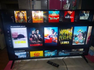 Smart TV LG 50" UHD 4K.con Tara