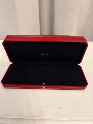 Scatola e controscatola Cartier con fiocco