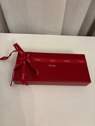 Scatola e controscatola Cartier con fiocco