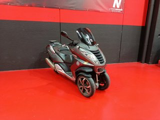 Peugeot Metropolis 400