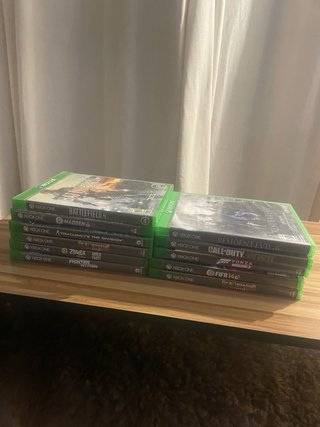 Xbox One + 2 Controller + Kinect + 10 Giochi