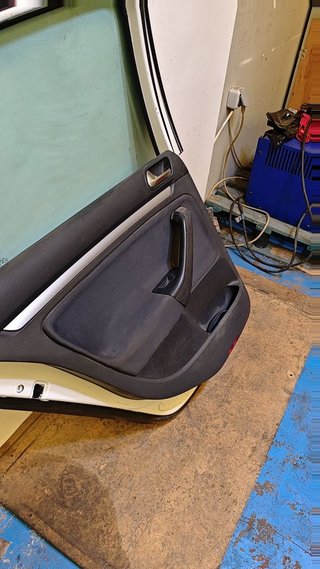 PUERTA TRASERA IZQUIERDA Volkswagen Golf V (1K1)(10.2003->2008)