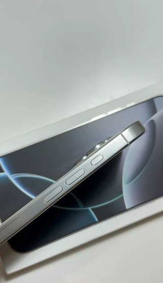 iPhone 16 Pro Max 256GB Plata