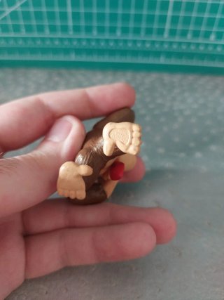 Due statuette di Donkey Kong, Nintendo