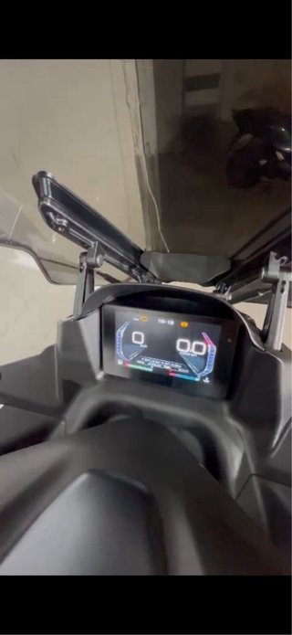 Zontes 125M Maxi Scooter Automática