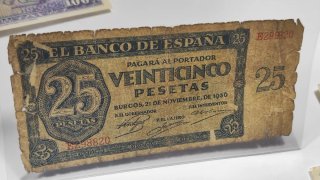 Lote 11  Billetes de 100, 50, 25, 10, 5, 2 y 1 Pts