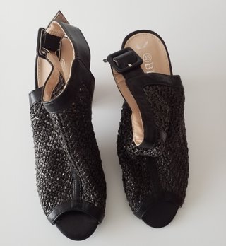 Sandalias tacón rejilla negras talla 39