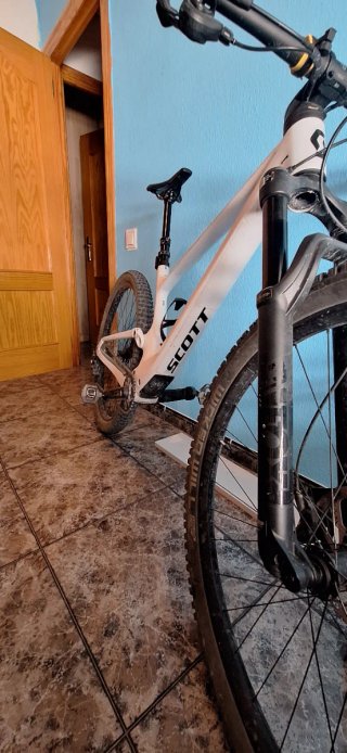 Scott spark 930