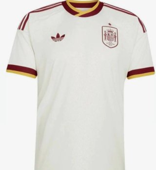 Camiseta de fútbol blanca y roja
