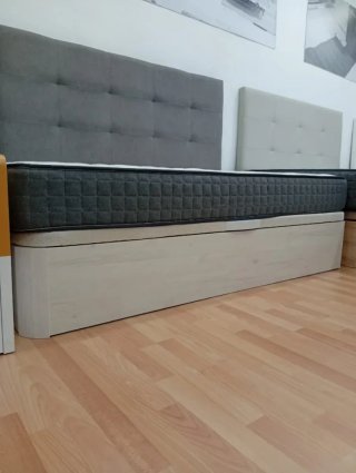 Canapés abatibles en liquidación. Ofrece un gran